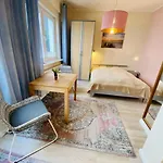 Spatzennest am Alten Strom