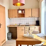 Spatzennest Am Alten Strom